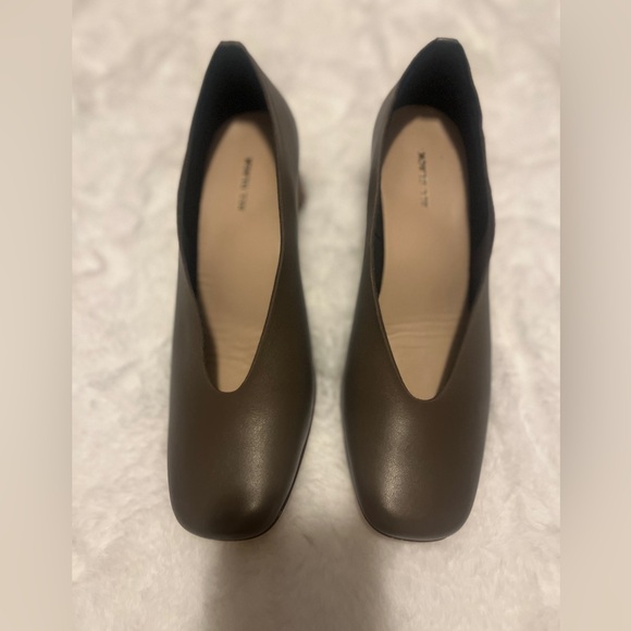 All Black Shoes - Elegant Brown Women's Shoes
